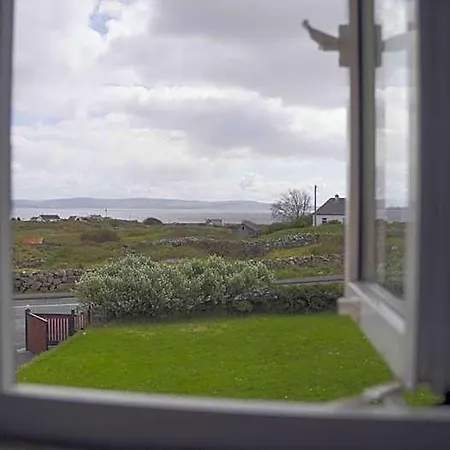 Seaview Hotel *
